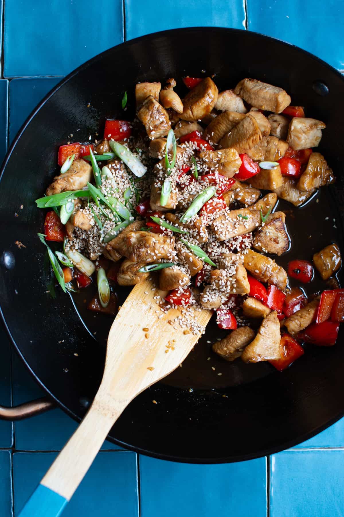 30 Minute Chinese Imperial Chicken With Garlic Rice - katesbestrecipes.com
