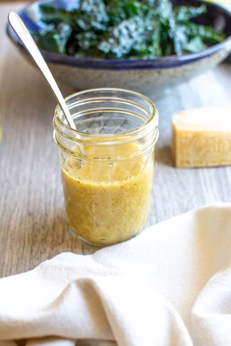 kales salad dressing in a jar